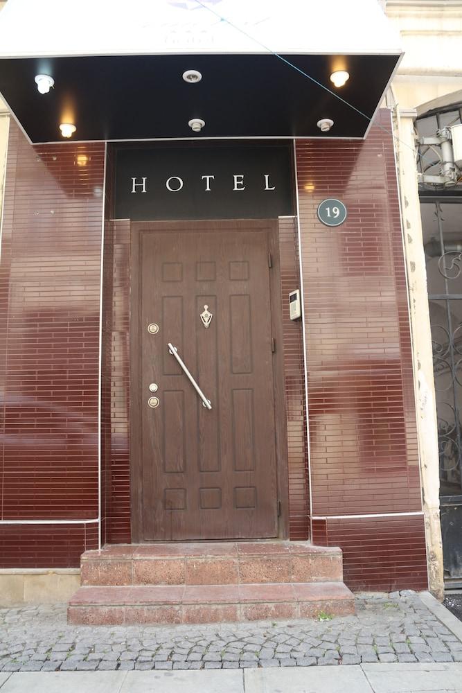 Balion Hotel Баку Екстер'єр фото